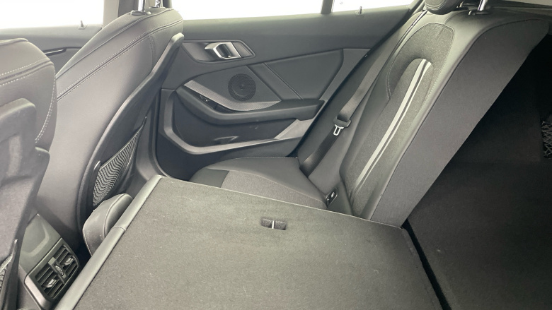 BMW 1 Series 118i [136] Sport 5dr Step Auto [Live Cockpit Pro] Petrol Hatchback